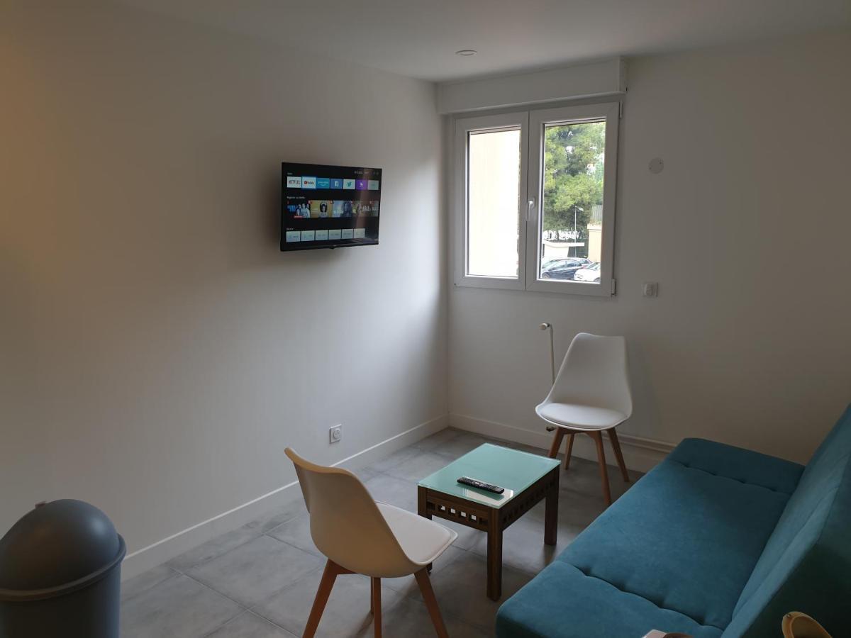 Appartements Renove 2023 Proche Aeroport 5Min, Gare Sncf 2 Min, Tramway Au Pied De L'Immeuble , Parking Possible, Renovated Apartments 2023 Near The Airport 5 Min, Train Station 2 Min, Tram Next To The Building 1 Min, Parking Possible Νίκαια Εξωτερικό φωτογραφία