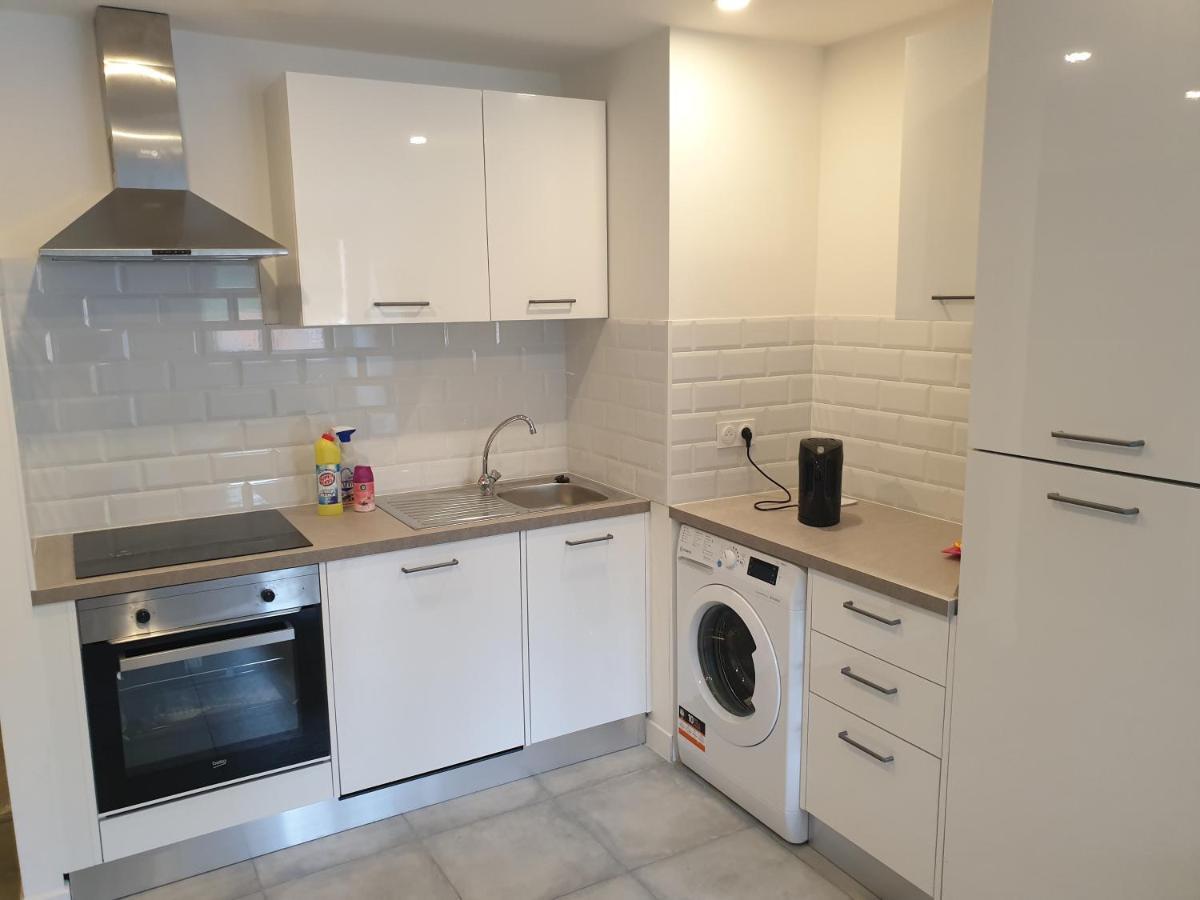 Appartements Renove 2023 Proche Aeroport 5Min, Gare Sncf 2 Min, Tramway Au Pied De L'Immeuble , Parking Possible, Renovated Apartments 2023 Near The Airport 5 Min, Train Station 2 Min, Tram Next To The Building 1 Min, Parking Possible Νίκαια Εξωτερικό φωτογραφία