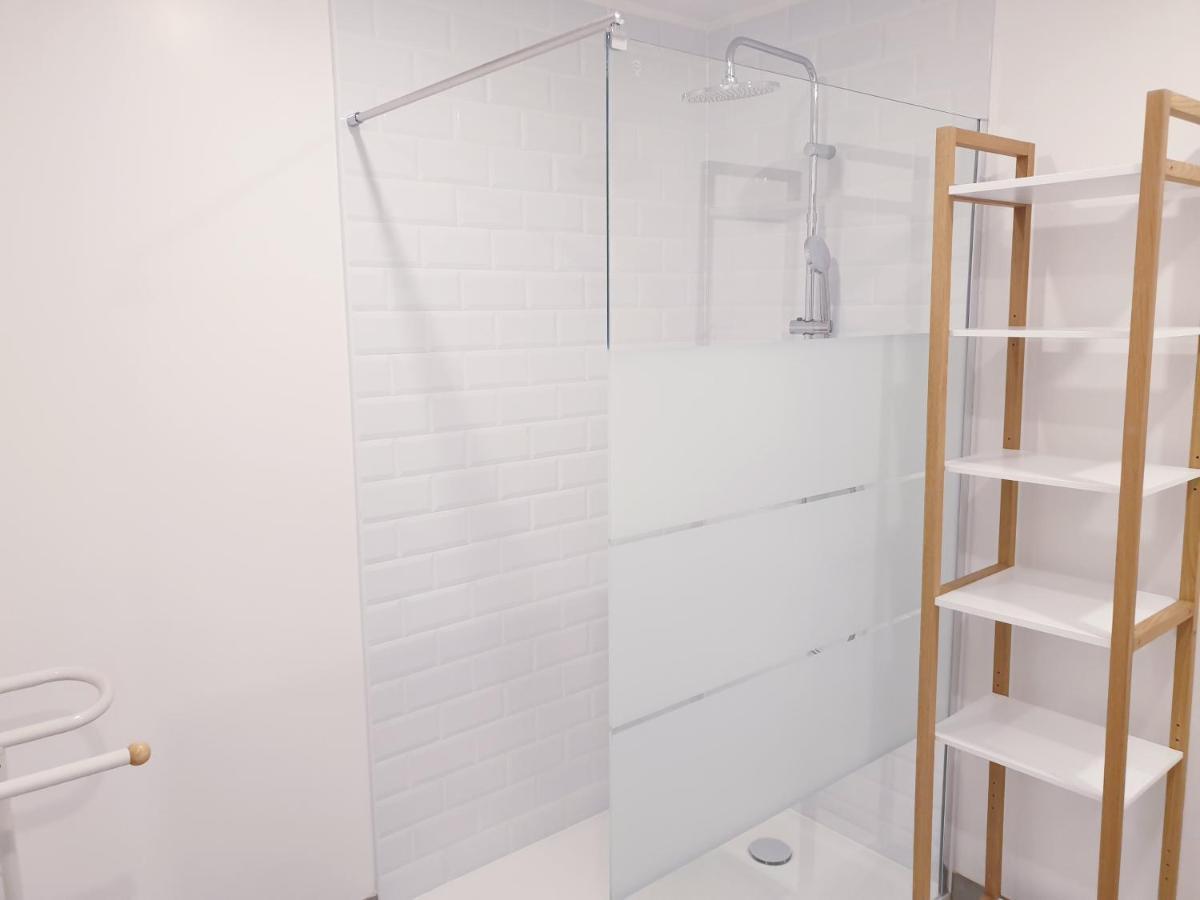 Appartements Renove 2023 Proche Aeroport 5Min, Gare Sncf 2 Min, Tramway Au Pied De L'Immeuble , Parking Possible, Renovated Apartments 2023 Near The Airport 5 Min, Train Station 2 Min, Tram Next To The Building 1 Min, Parking Possible Νίκαια Εξωτερικό φωτογραφία
