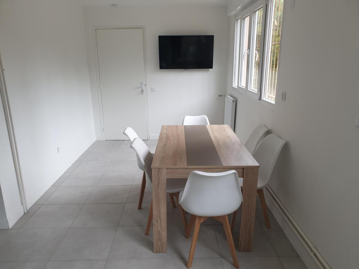Appartements Renove 2023 Proche Aeroport 5Min, Gare Sncf 2 Min, Tramway Au Pied De L'Immeuble , Parking Possible, Renovated Apartments 2023 Near The Airport 5 Min, Train Station 2 Min, Tram Next To The Building 1 Min, Parking Possible Νίκαια Εξωτερικό φωτογραφία