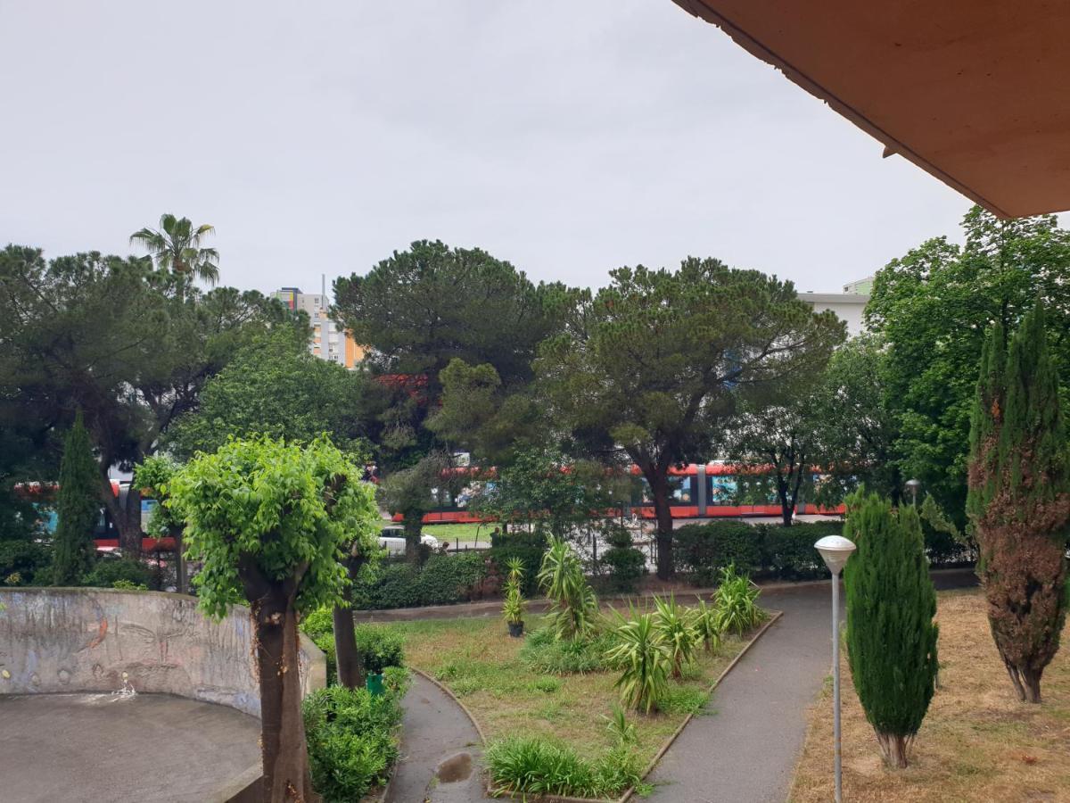 Appartements Renove 2023 Proche Aeroport 5Min, Gare Sncf 2 Min, Tramway Au Pied De L'Immeuble , Parking Possible, Renovated Apartments 2023 Near The Airport 5 Min, Train Station 2 Min, Tram Next To The Building 1 Min, Parking Possible Νίκαια Εξωτερικό φωτογραφία