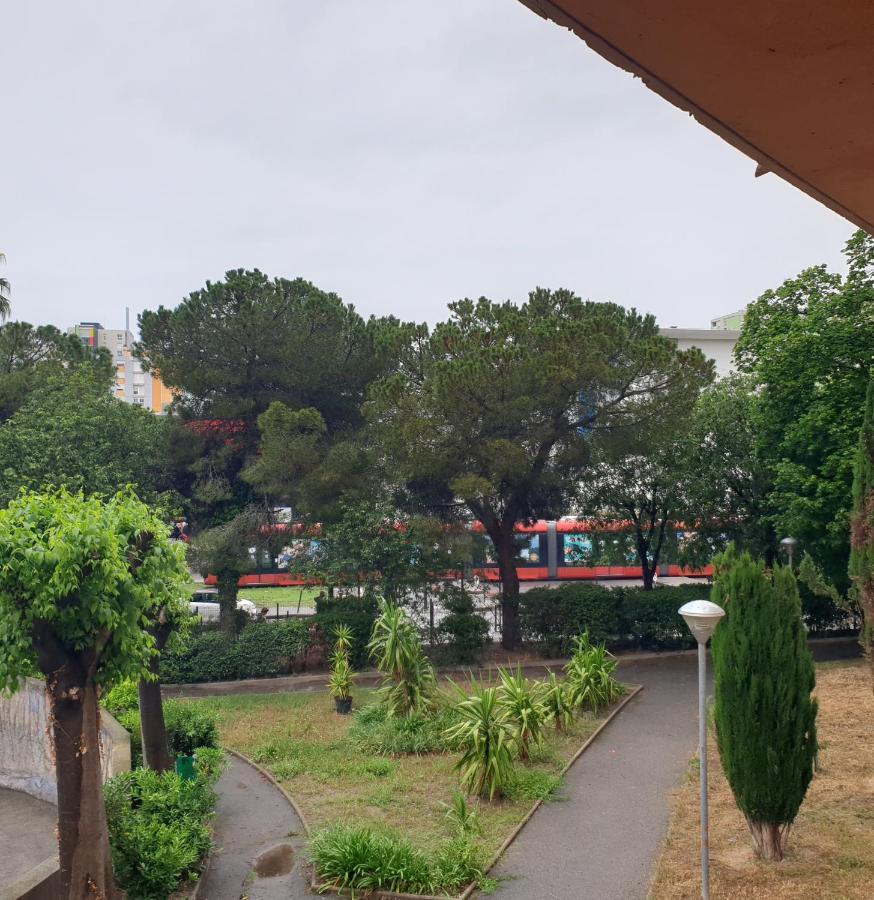 Appartements Renove 2023 Proche Aeroport 5Min, Gare Sncf 2 Min, Tramway Au Pied De L'Immeuble , Parking Possible, Renovated Apartments 2023 Near The Airport 5 Min, Train Station 2 Min, Tram Next To The Building 1 Min, Parking Possible Νίκαια Εξωτερικό φωτογραφία