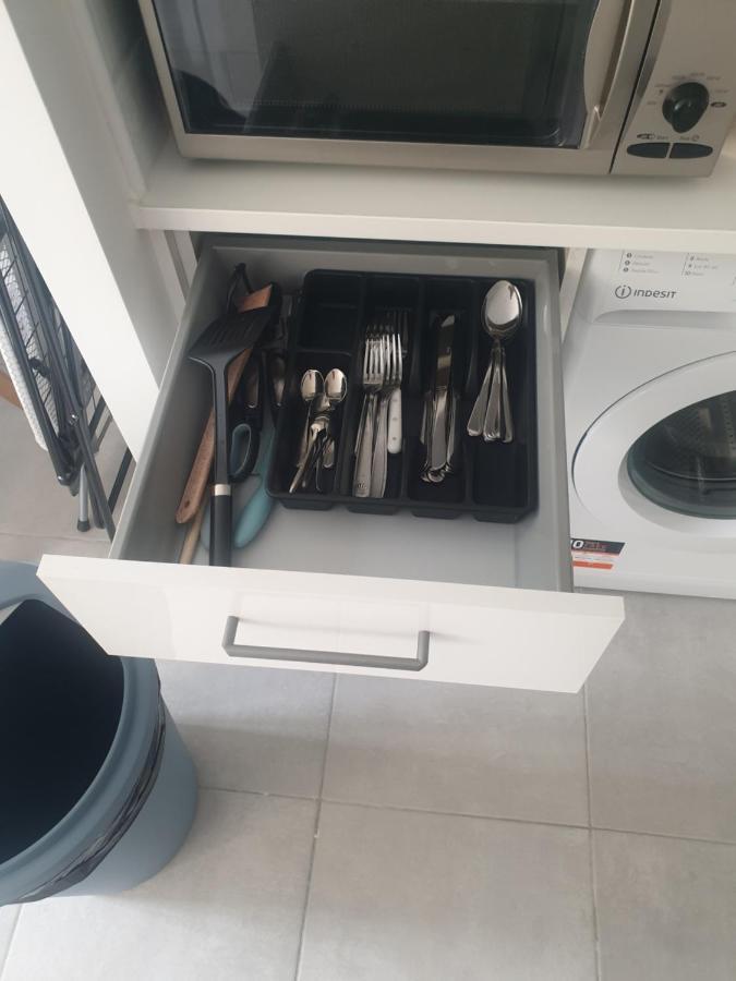Appartements Renove 2023 Proche Aeroport 5Min, Gare Sncf 2 Min, Tramway Au Pied De L'Immeuble , Parking Possible, Renovated Apartments 2023 Near The Airport 5 Min, Train Station 2 Min, Tram Next To The Building 1 Min, Parking Possible Νίκαια Εξωτερικό φωτογραφία