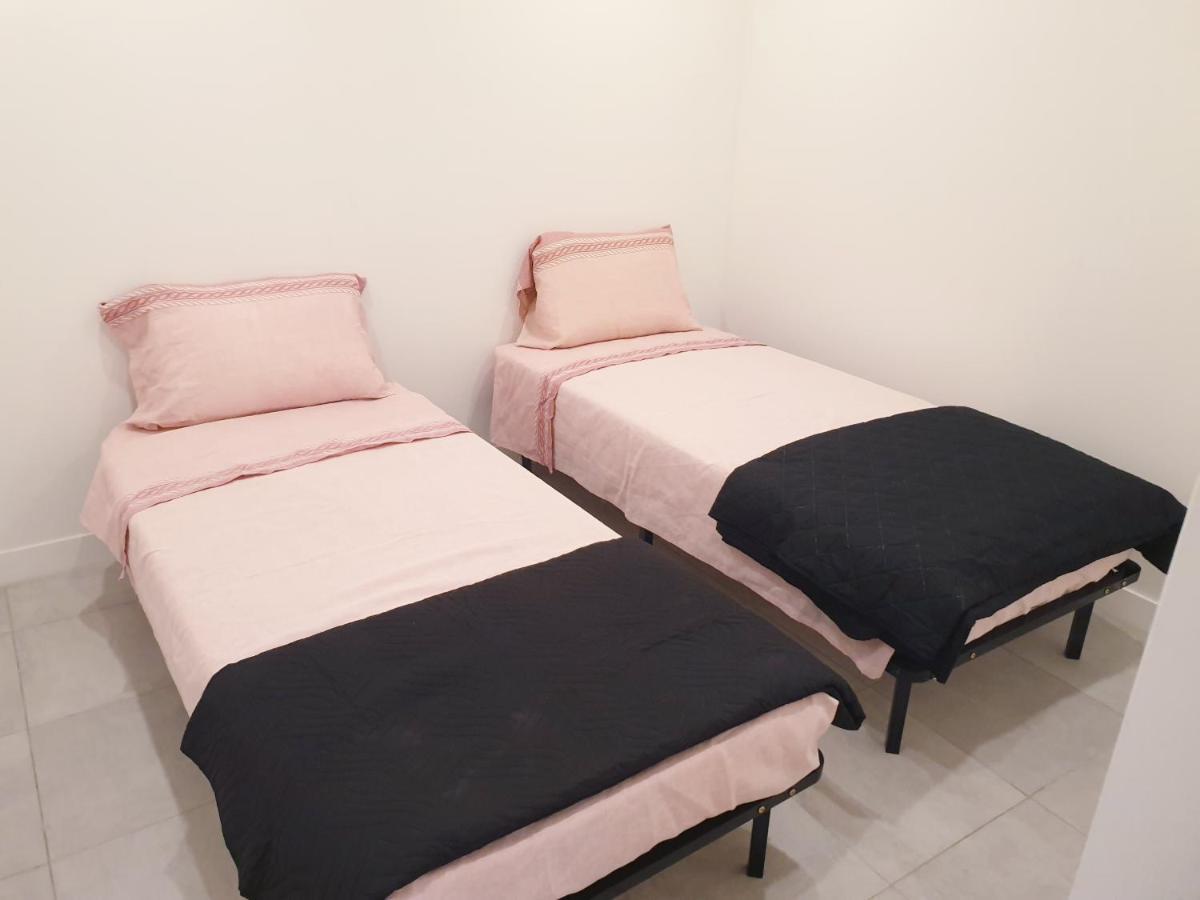 Appartements Renove 2023 Proche Aeroport 5Min, Gare Sncf 2 Min, Tramway Au Pied De L'Immeuble , Parking Possible, Renovated Apartments 2023 Near The Airport 5 Min, Train Station 2 Min, Tram Next To The Building 1 Min, Parking Possible Νίκαια Εξωτερικό φωτογραφία
