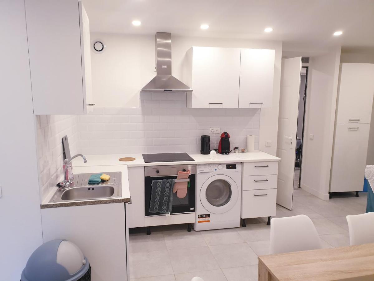 Appartements Renove 2023 Proche Aeroport 5Min, Gare Sncf 2 Min, Tramway Au Pied De L'Immeuble , Parking Possible, Renovated Apartments 2023 Near The Airport 5 Min, Train Station 2 Min, Tram Next To The Building 1 Min, Parking Possible Νίκαια Εξωτερικό φωτογραφία