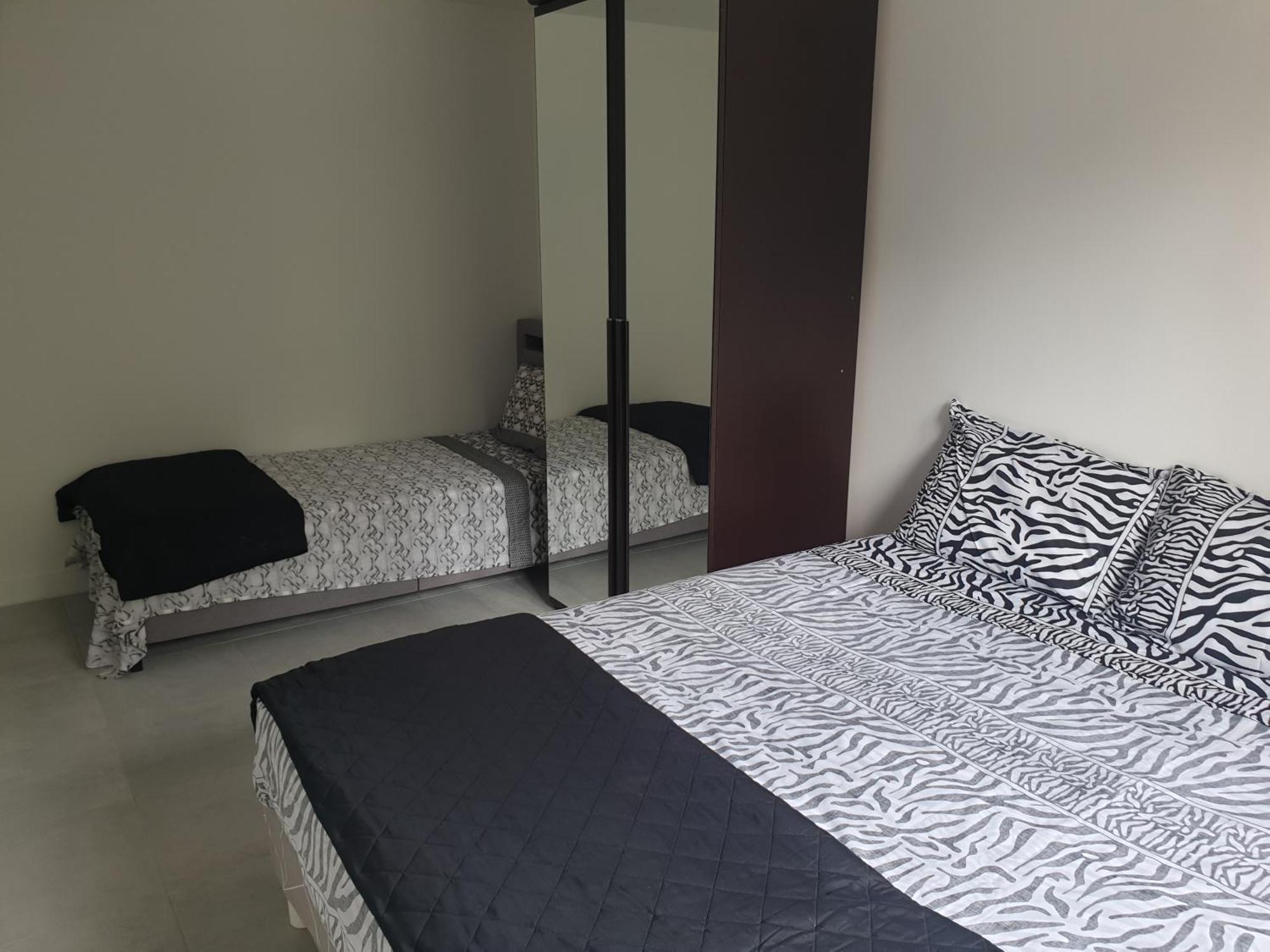 Appartements Renove 2023 Proche Aeroport 5Min, Gare Sncf 2 Min, Tramway Au Pied De L'Immeuble , Parking Possible, Renovated Apartments 2023 Near The Airport 5 Min, Train Station 2 Min, Tram Next To The Building 1 Min, Parking Possible Νίκαια Δωμάτιο φωτογραφία